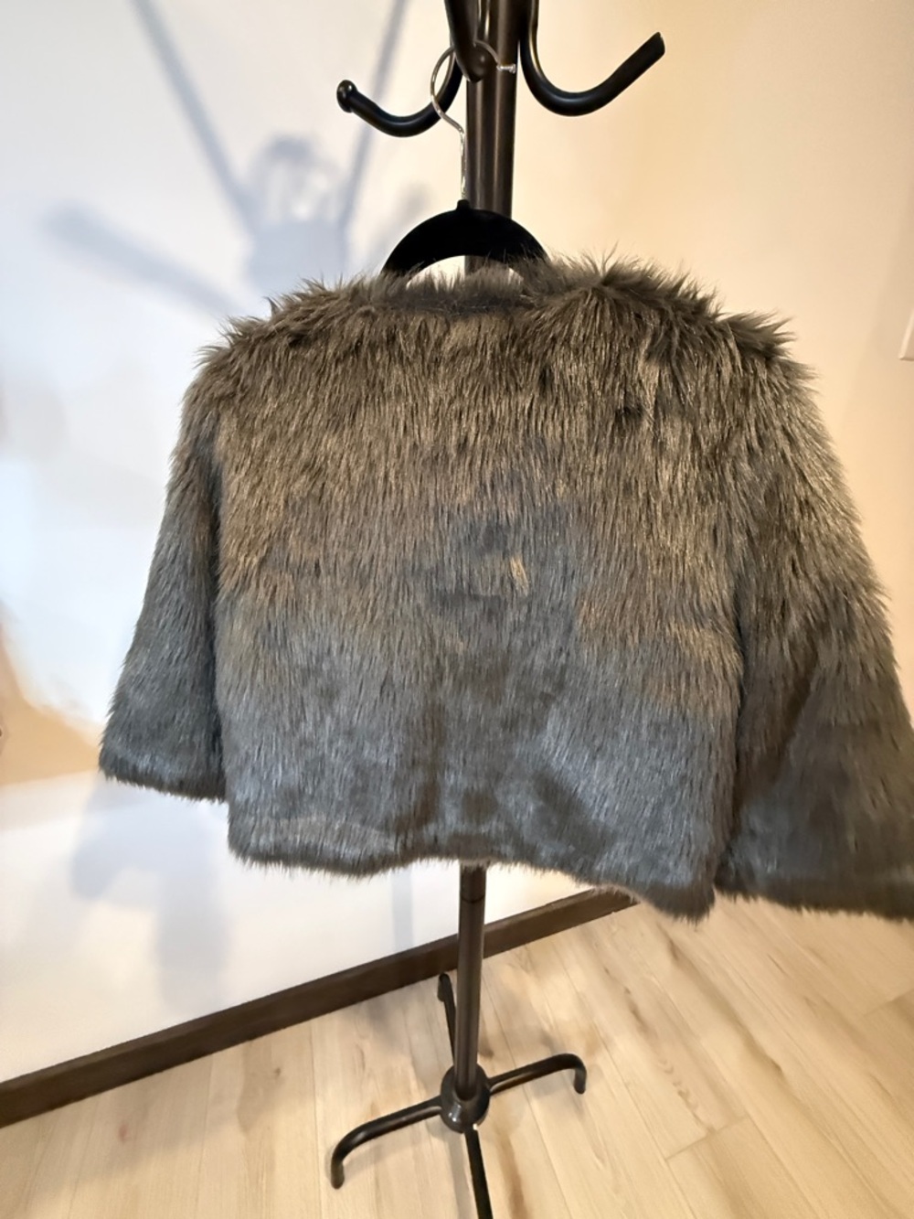 ‼️SOLD‼️Forever 21 Gray Faux Fur Teddy Jacket - Picture 5 of 6